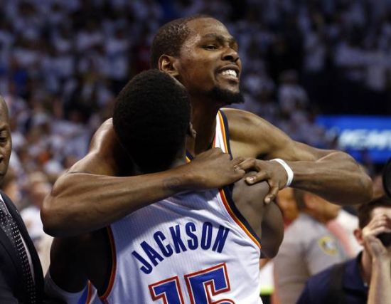 用一击穿透 用一击穿透